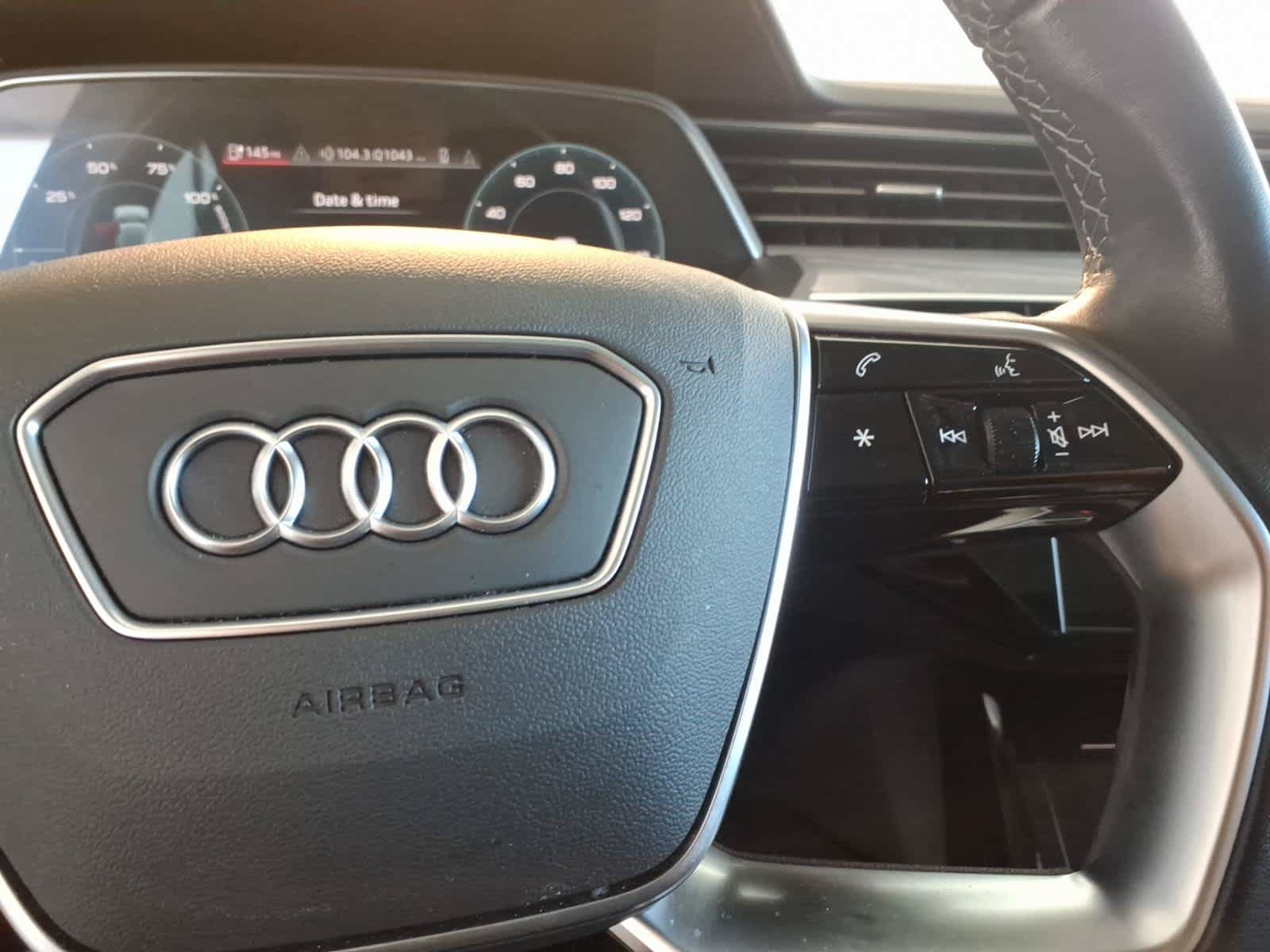Used 2024 Audi Q8 e-tron Premium AWD/4WD image 22
