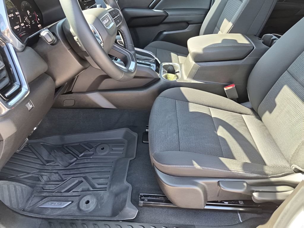 Used 2024 GMC Canyon Elevation image 31