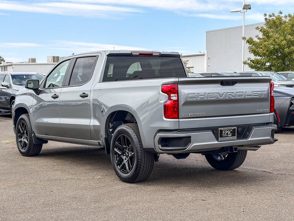 Used 2026 Chevrolet Silverado 1500 Custom RWD image 2