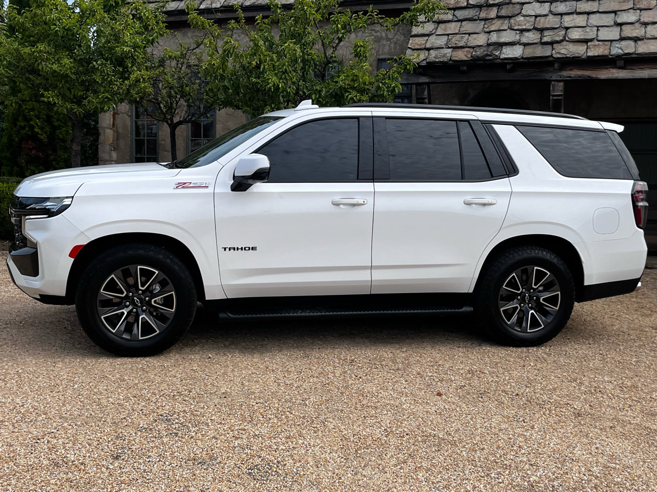 Used 2023 Chevrolet Tahoe Z71 w/ Z71 Off-Road Package image 4