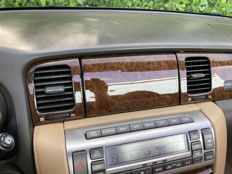 Used 2006 Lexus SC 430 Convertible RWD image 24