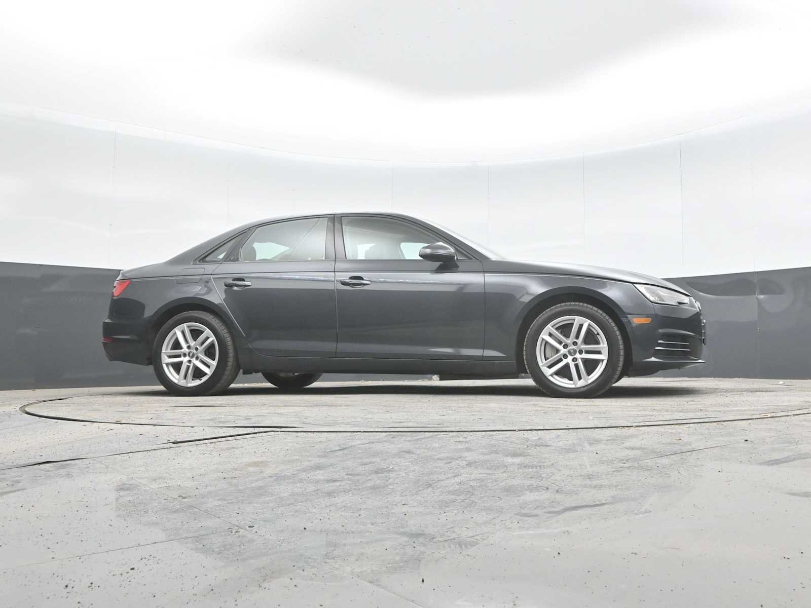 Used 2017 Audi A4 2.0T Premium FWD image 29