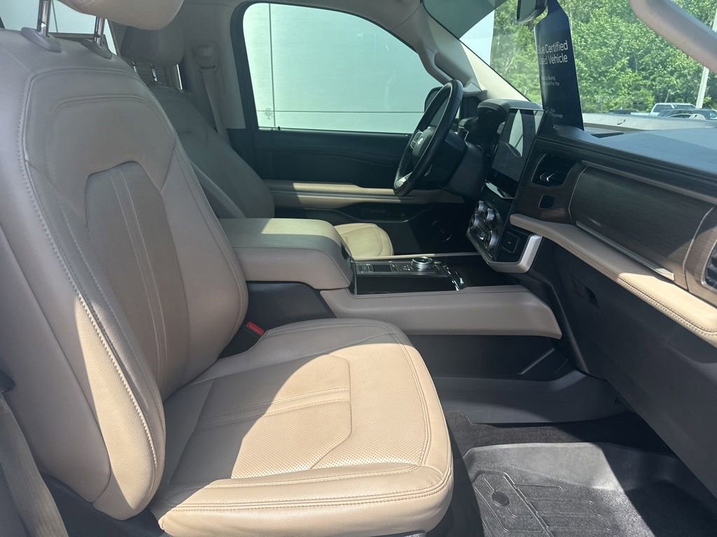 Used 2022 Ford Expedition Max Limited RWD image 38