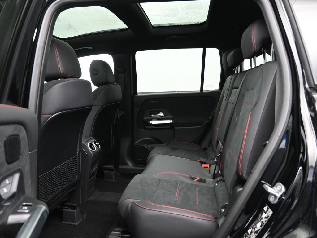 New 2026 Mercedes-Benz GLB 250 4MATIC image 24