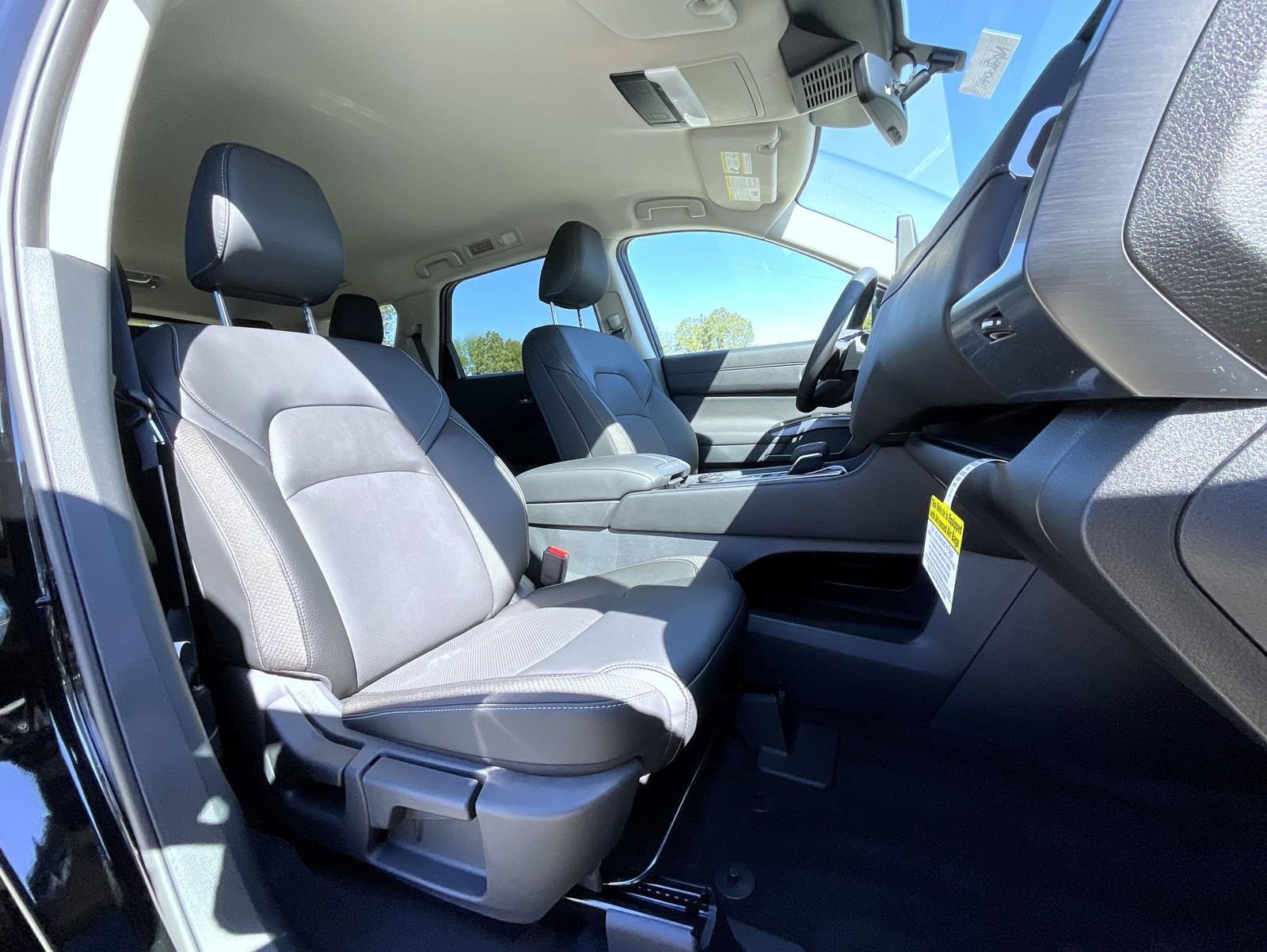 New 2026 Nissan Pathfinder SL AWD/4WD image 16