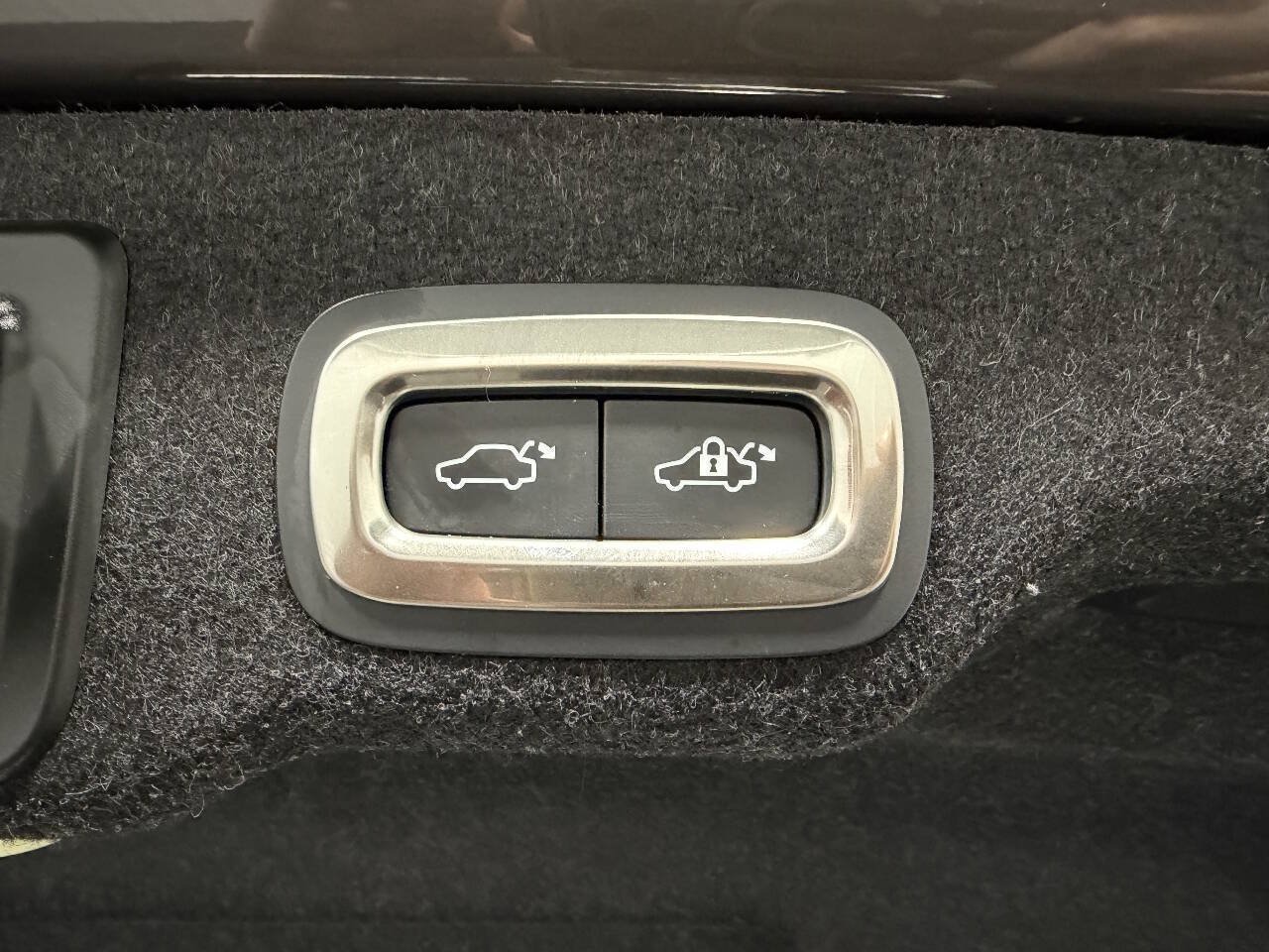 Used 2022 Volvo S90 B6 Inscription w/ Advanced Package AWD/4WD image 14