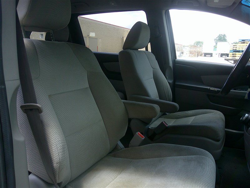 Used 2012 Honda Odyssey LX image 19