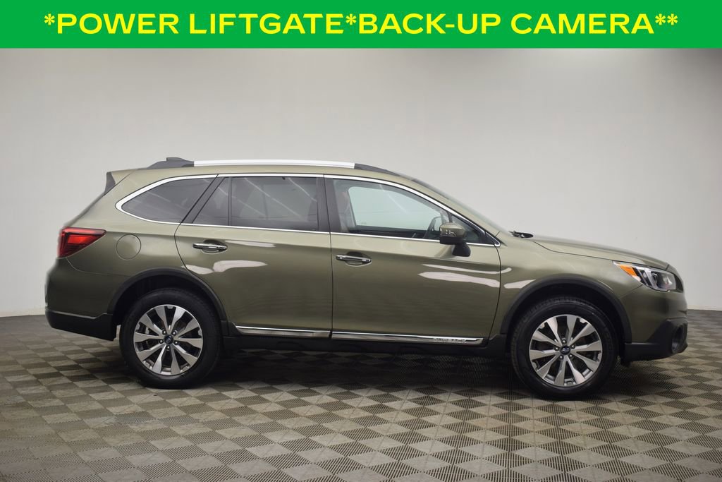 Used 2017 Subaru Outback 2.5i Touring image 12