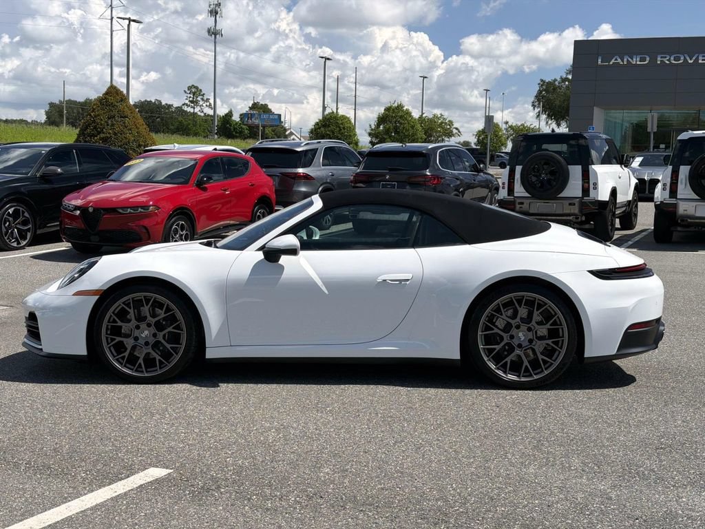 Used 2025 Porsche 911 Carrera RWD image 3