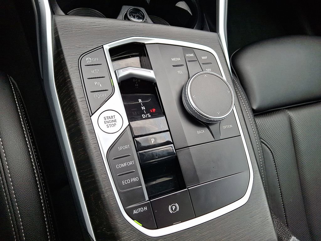 Used 2024 BMW 330i xDrive Sedan image 4