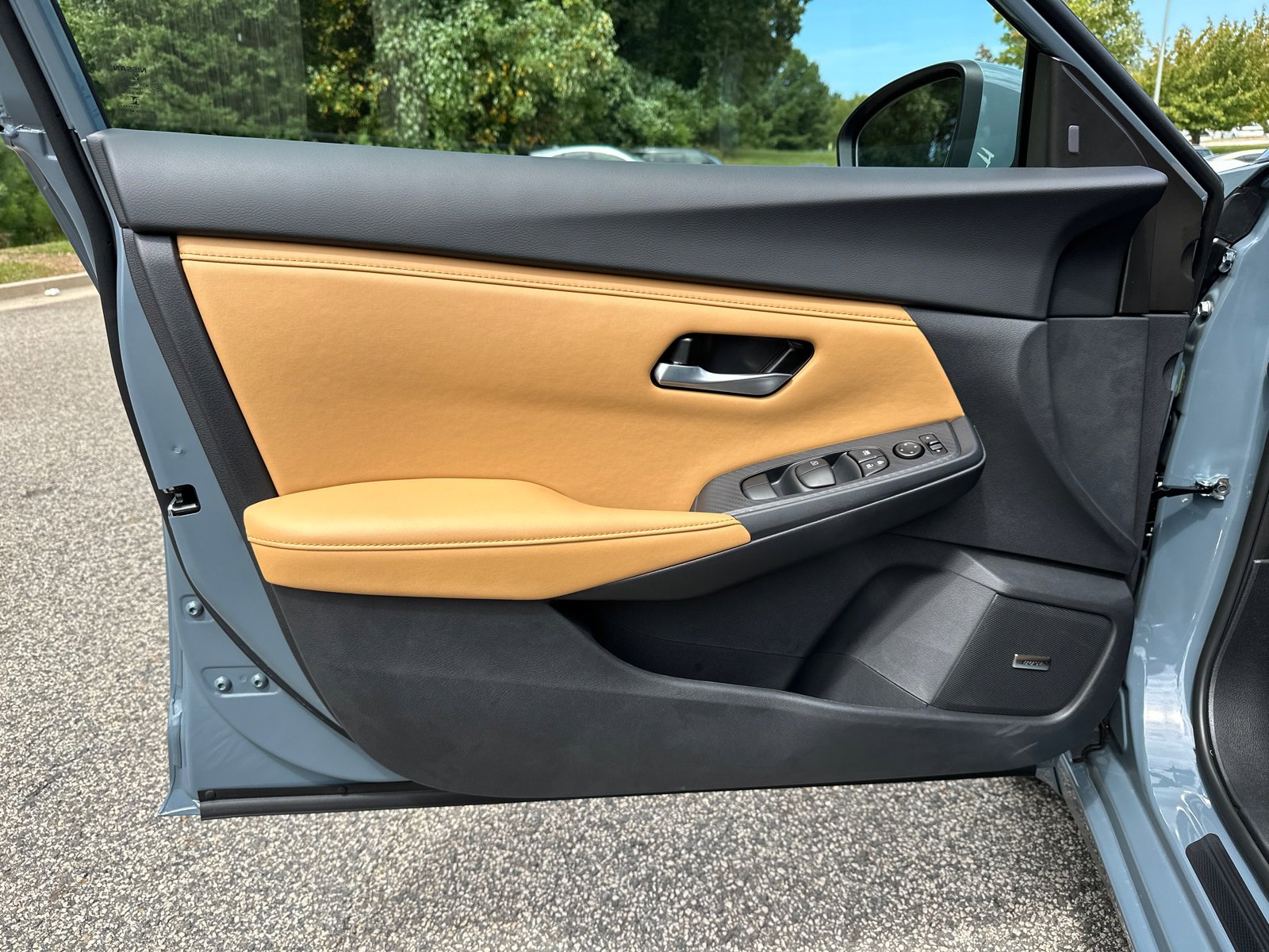 New 2025 Nissan Sentra SV w/ SV Premium Package image 10