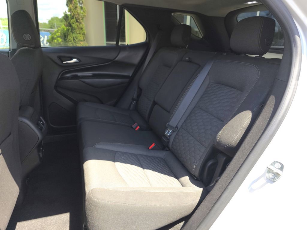 Used 2018 Chevrolet Equinox LT w/ Sun & Infotainment Package image 14