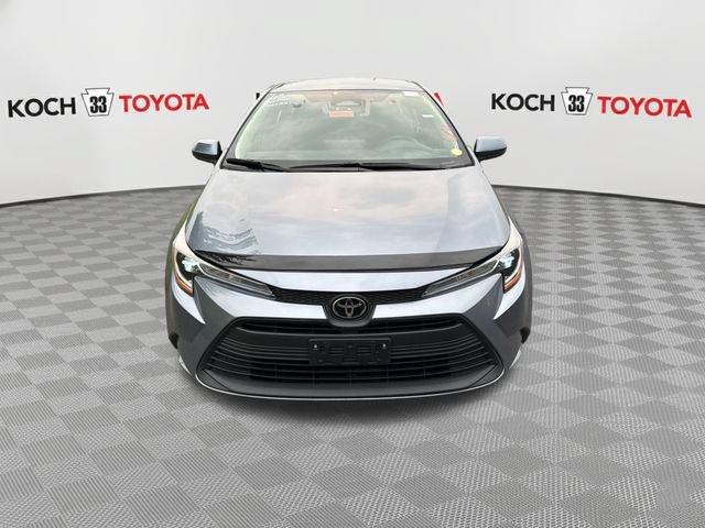 Used 2024 Toyota Corolla LE FWD image 2
