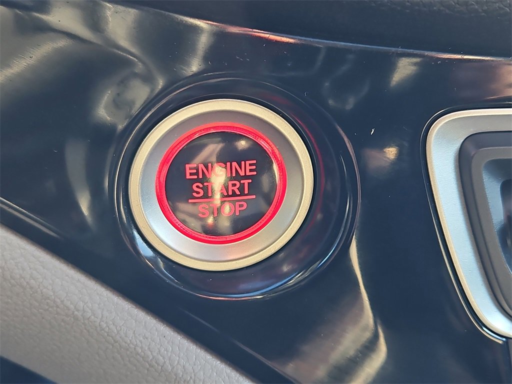 Certified 2022 Honda Pilot Touring image 27