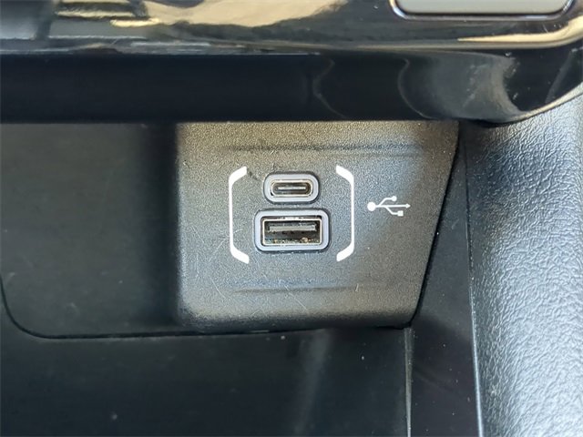 Used 2024 Jeep Compass Latitude image 25