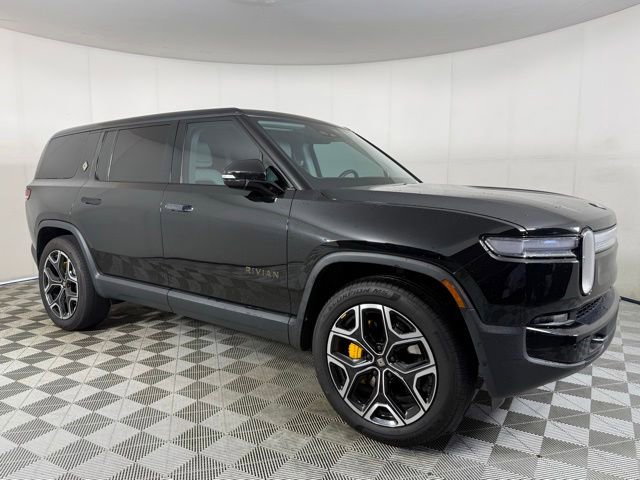 Used 2025 Rivian R1S Premium AWD/4WD image 10