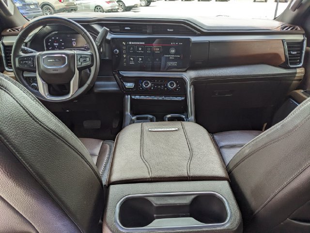 Used 2024 GMC Sierra 2500 Denali w/ Denali Reserve Package AWD/4WD image 15