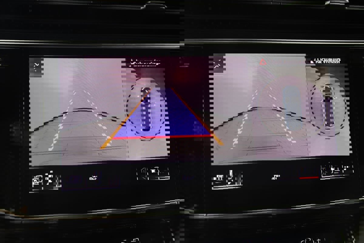 Used 2019 Audi Q8 Prestige image 10