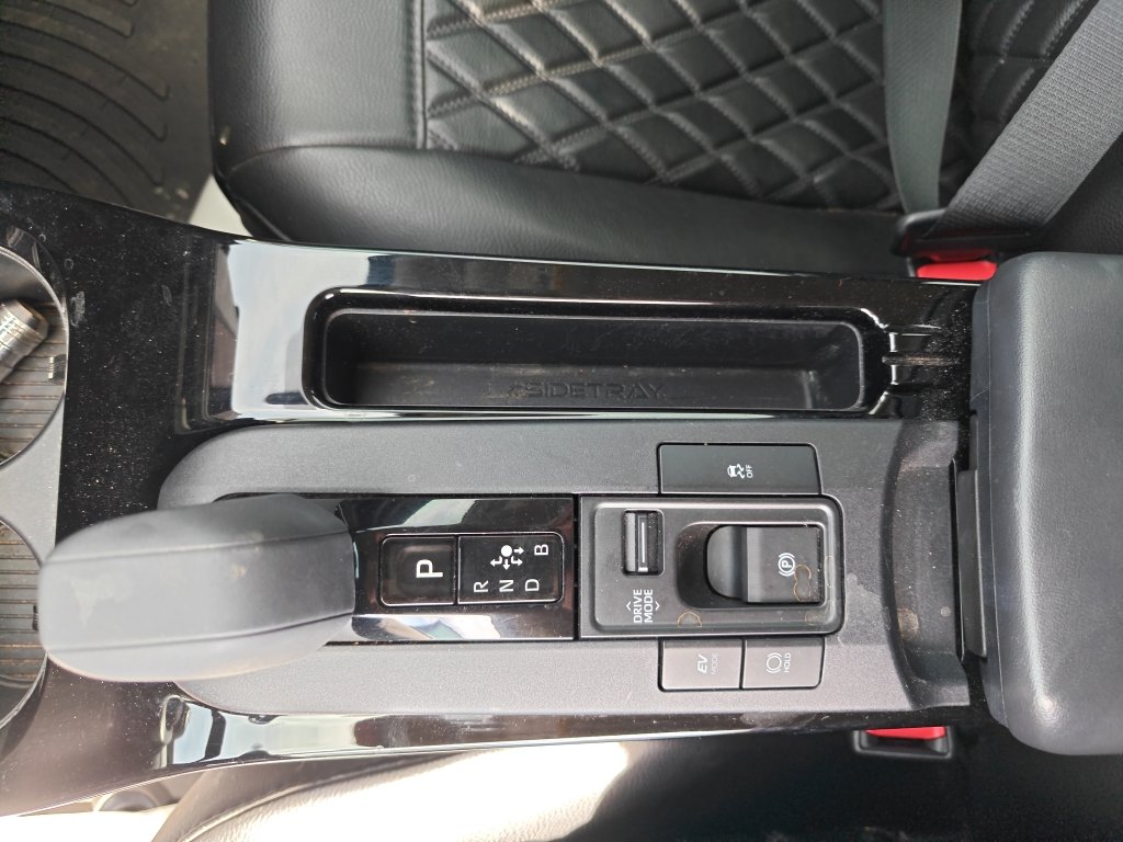 Used 2023 Toyota Prius LE image 14