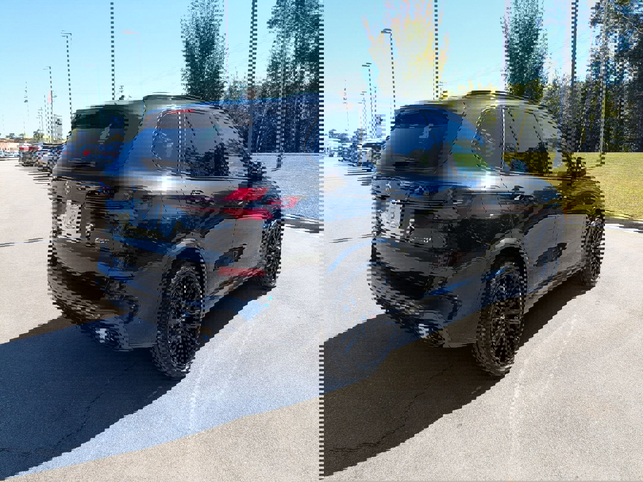 New 2026 BMW X5 xDrive40i w/ M Sport Package image 3