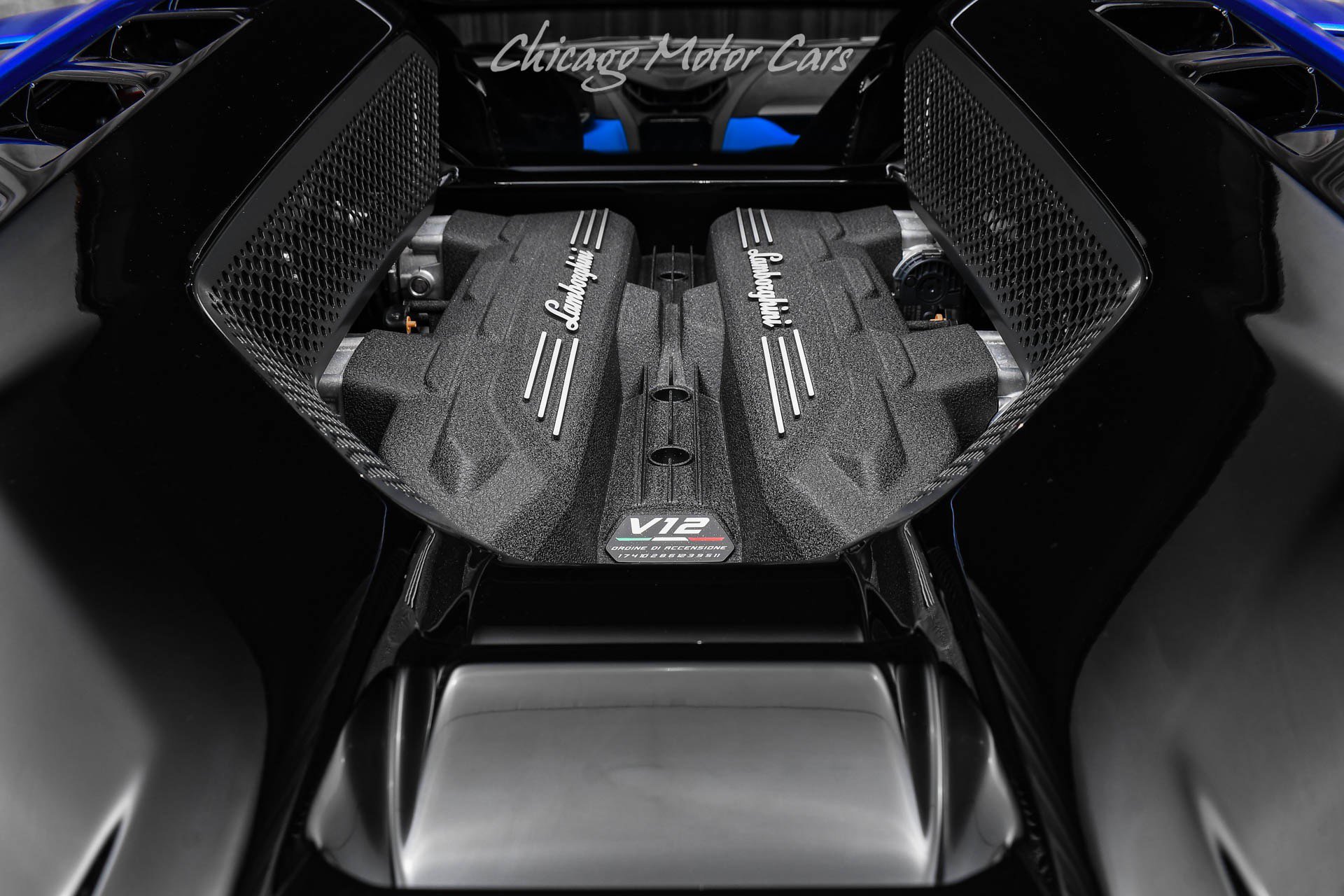 Used 2025 Lamborghini Revuelto image 36