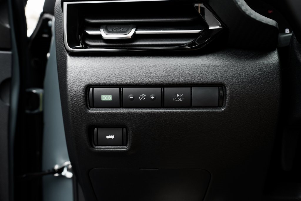 New 2025 Nissan Sentra SR w/ SR Premium Package image 18