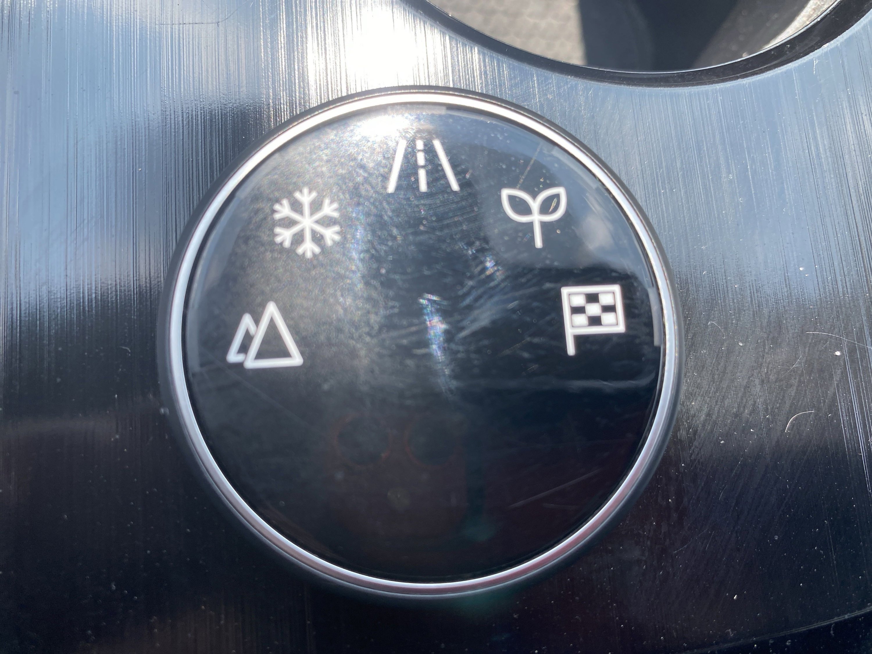 Used 2023 Nissan Rogue S image 28