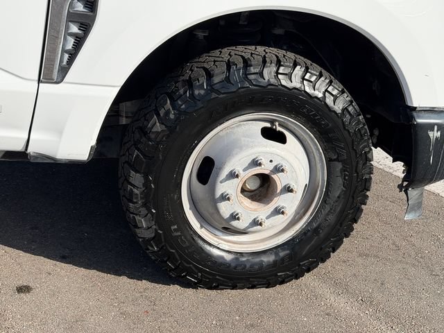 Used 2023 Ford F350 XL RWD image 8