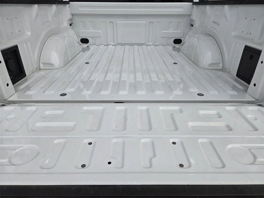 Used 2025 Ford F150 Lariat w/ FX4 Off-Road Package image 31