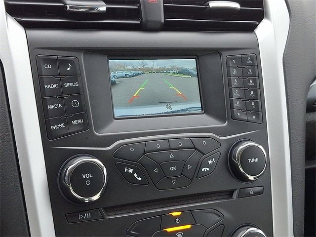 Used 2015 Ford Fusion SE w/ Equipment Group 201A image 18