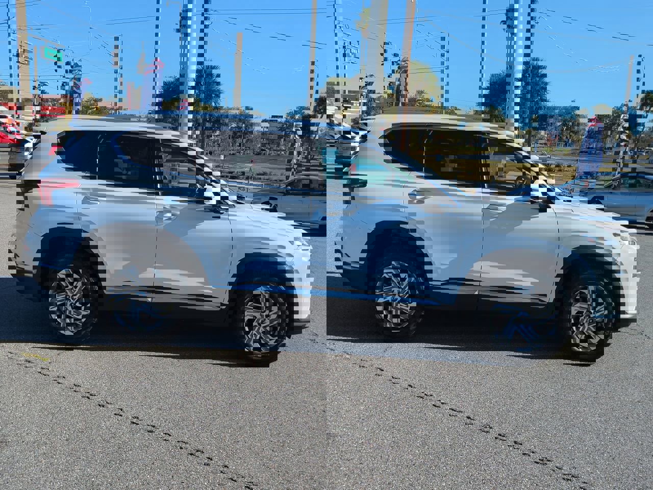 Used 2023 Hyundai Santa Fe SEL w/ Premium Package image 3