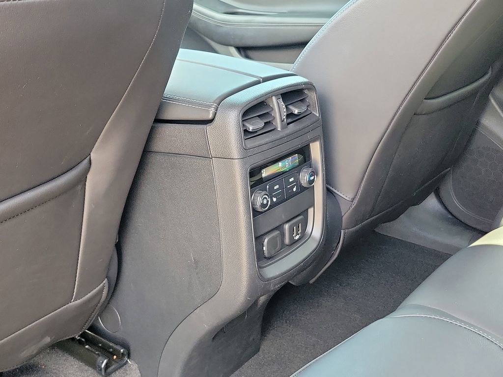 Used 2020 Buick Envision Essence AWD/4WD image 12