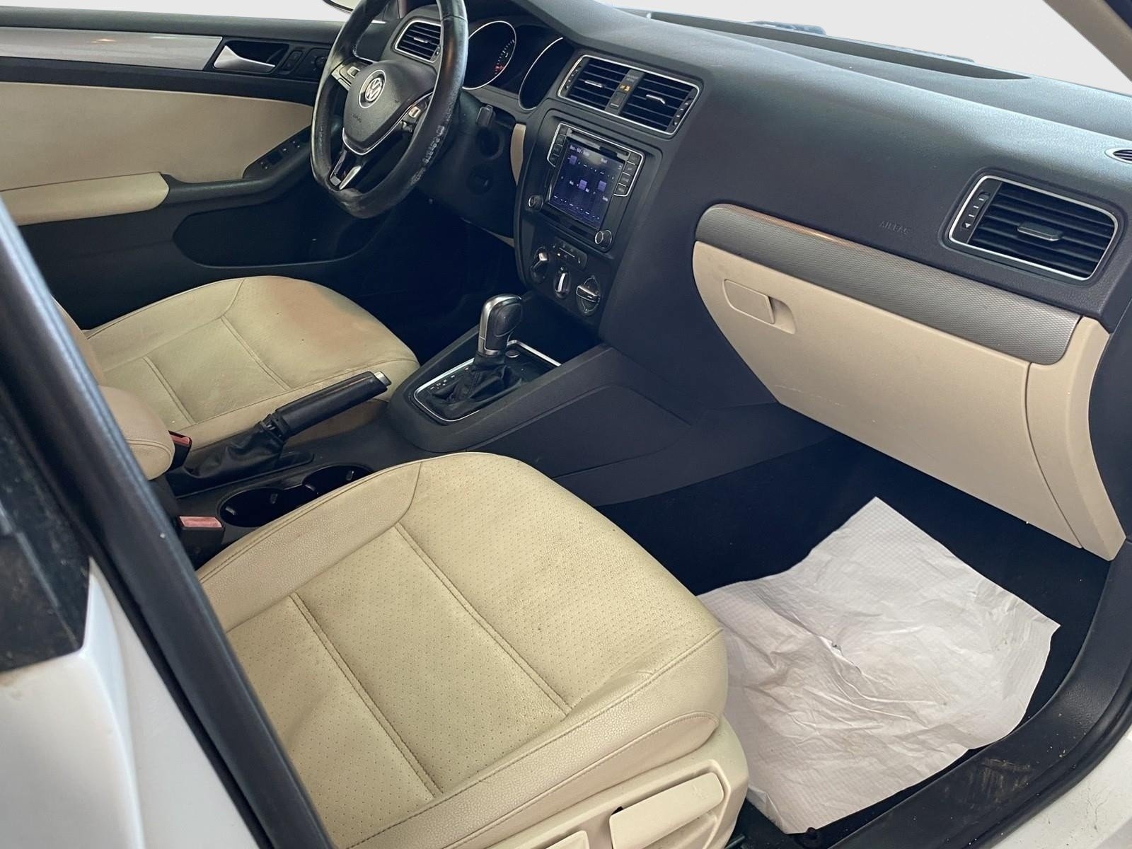 Used 2018 Volkswagen Jetta SE FWD image 7