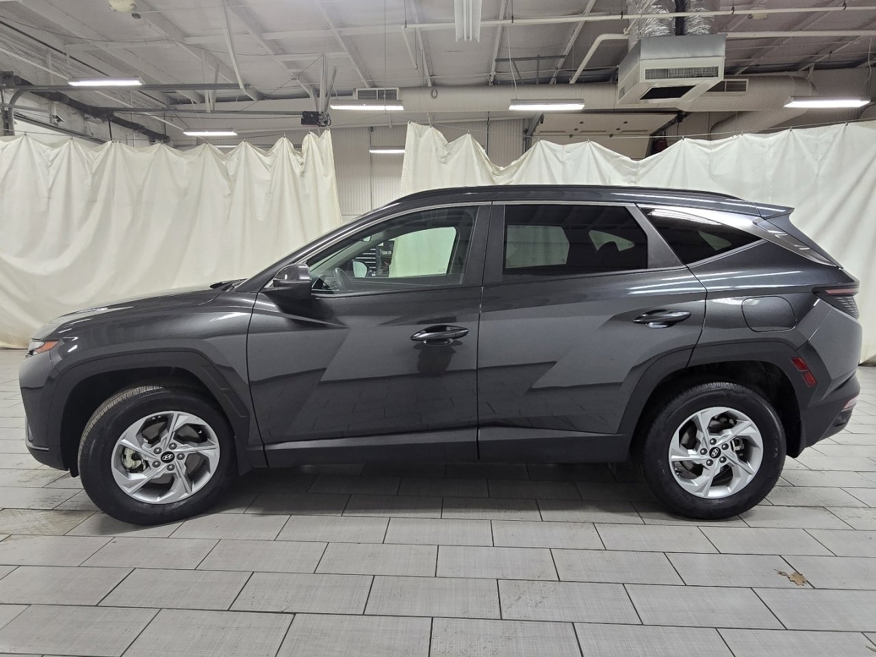 Used 2023 Hyundai Tucson SEL image 12