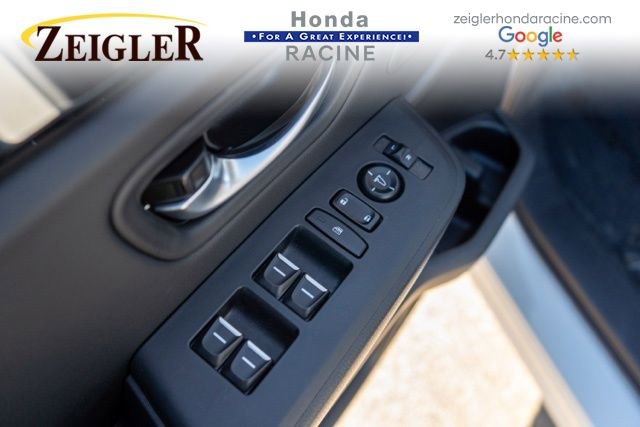 Used 2025 Honda Pilot Touring image 19