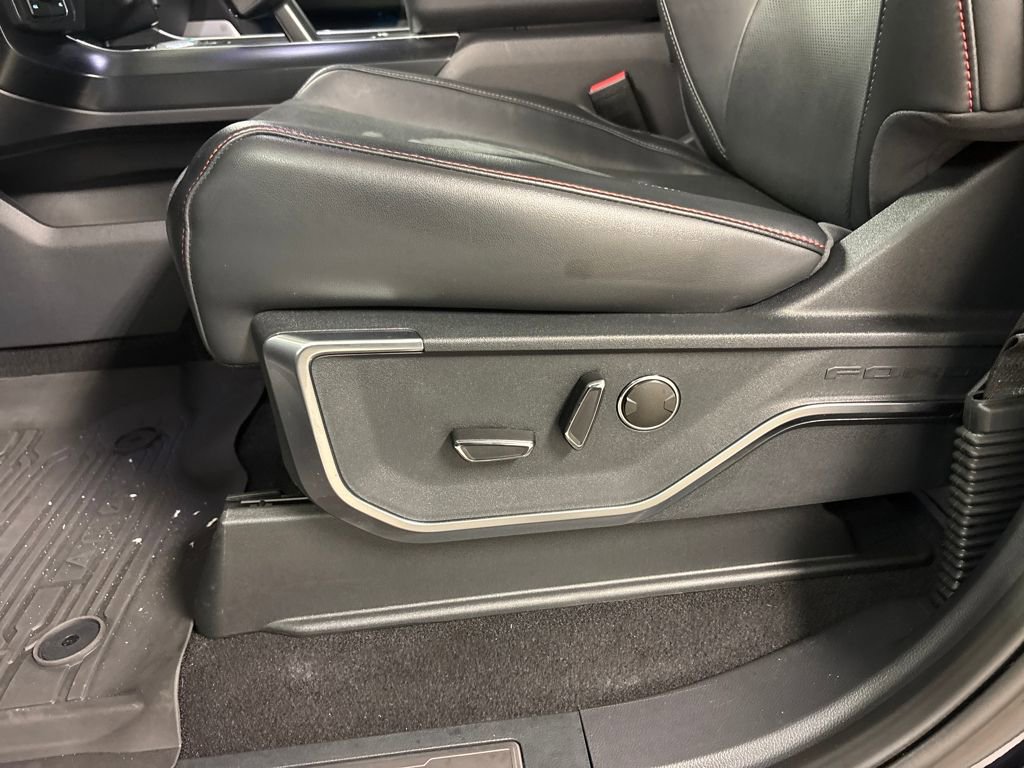 Used 2025 Ford F150 Raptor image 29