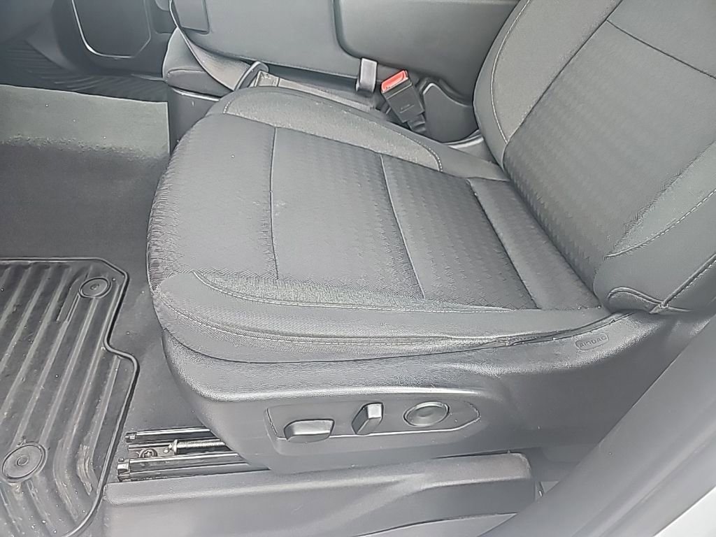 Used 2022 Chevrolet Silverado 1500 LT image 9