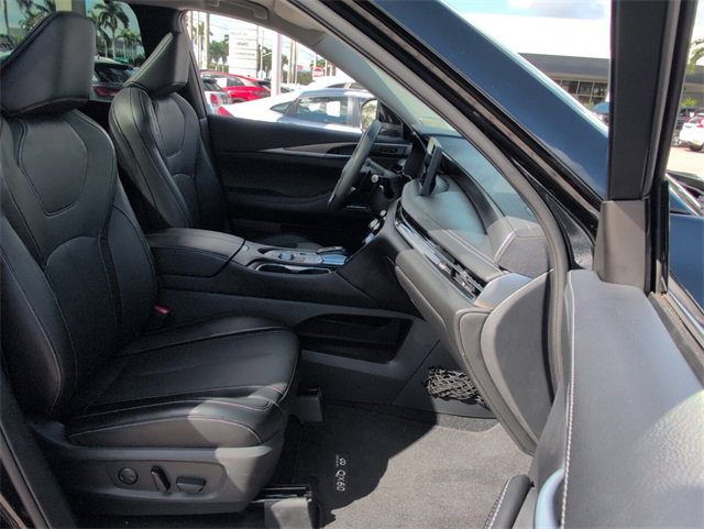 Used 2022 INFINITI QX60 Luxe w/ Vision Package image 16