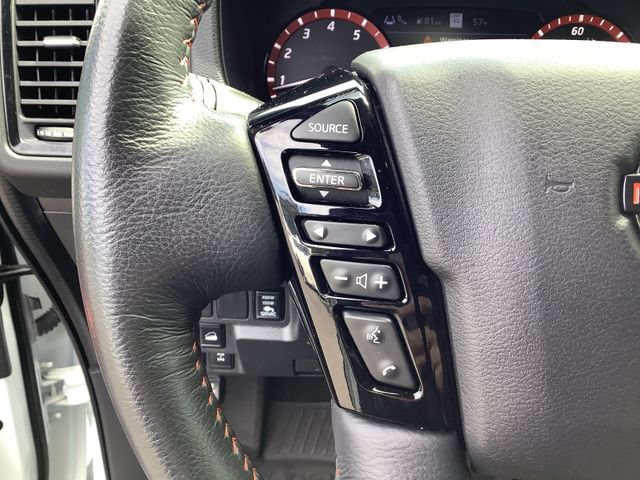 Used 2023 Nissan Frontier PRO-4X w/ Pro-4X Premium Package AWD/4WD image 13