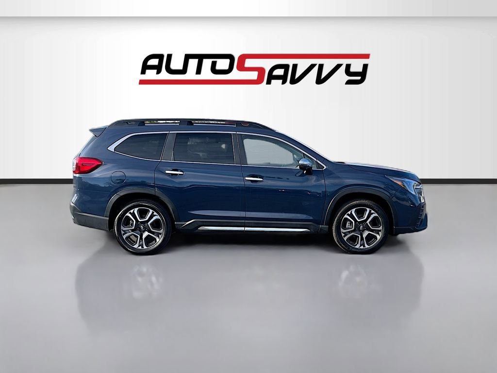 Used 2023 Subaru Ascent Touring image 8