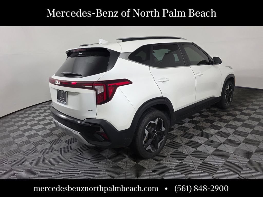 Used 2024 Kia Seltos EX AWD/4WD image 6