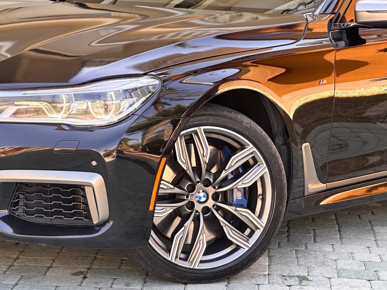 Used 2018 BMW M760i xDrive AWD/4WD image 5