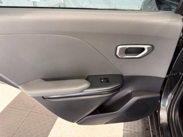 Used 2025 Kia K4 FWD image 18