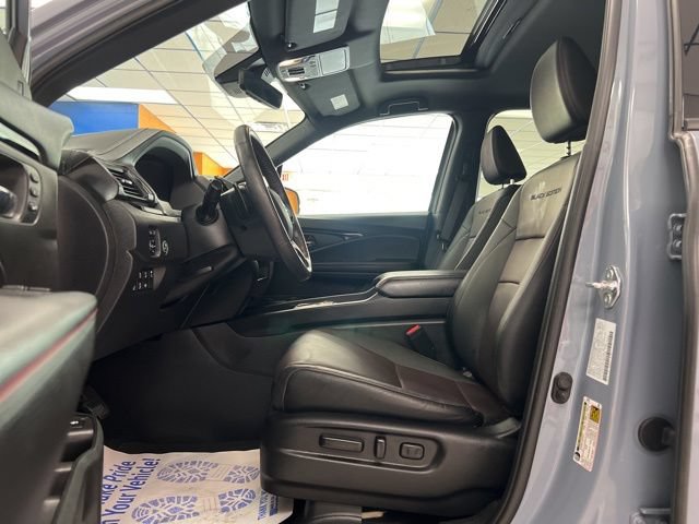 Used 2025 Honda Ridgeline Black Edition image 19