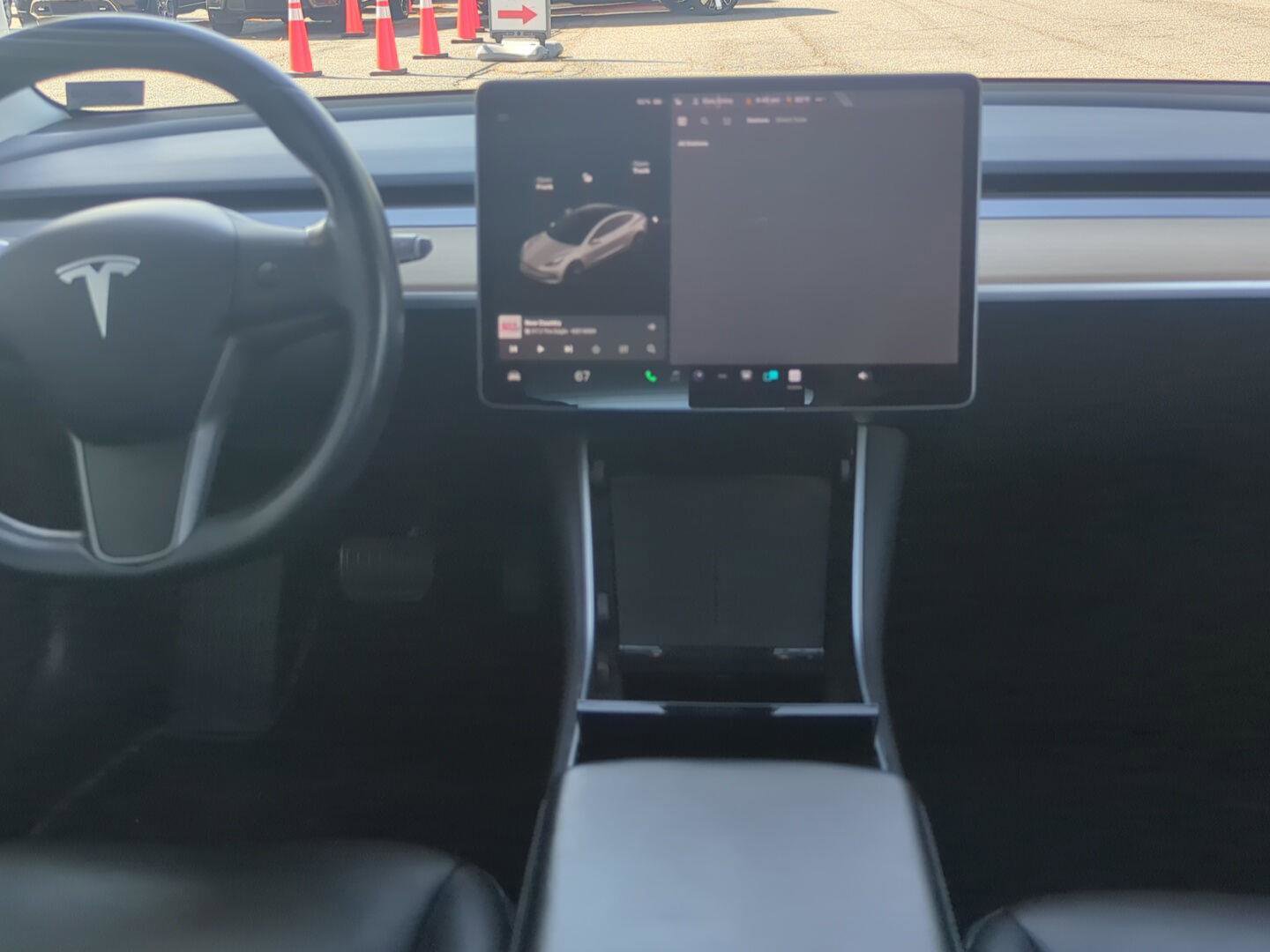 Used 2018 Tesla Model 3 Long Range image 17