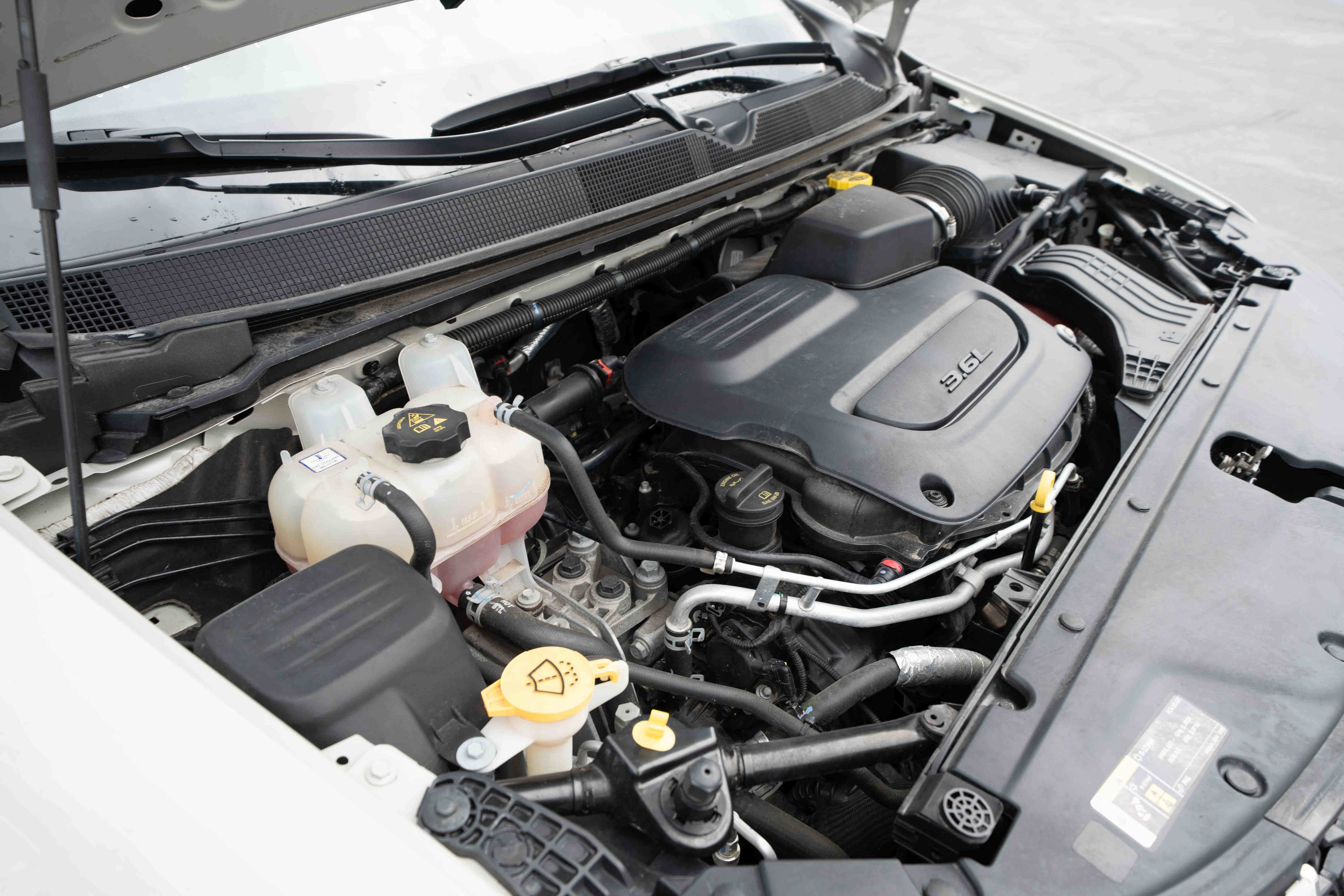 Used 2021 Chrysler Pacifica Touring-L FWD image 33