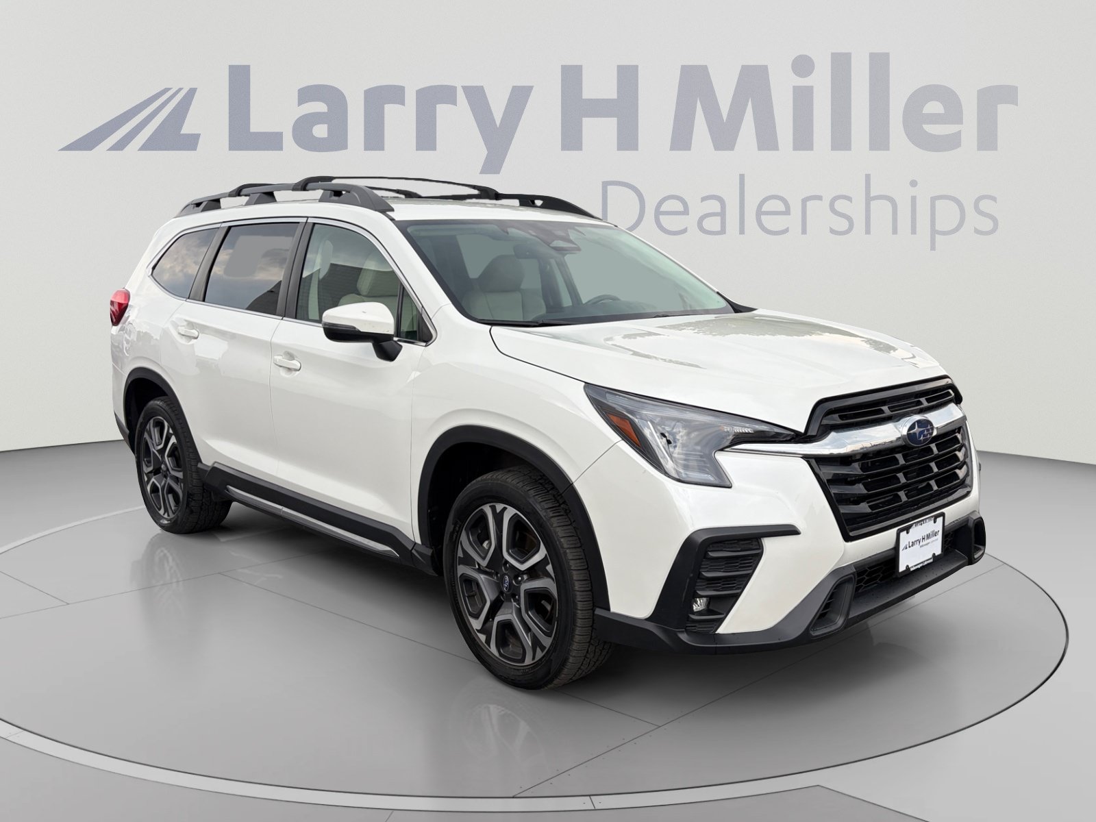 Used 2023 Subaru Ascent Limited AWD/4WD image 7