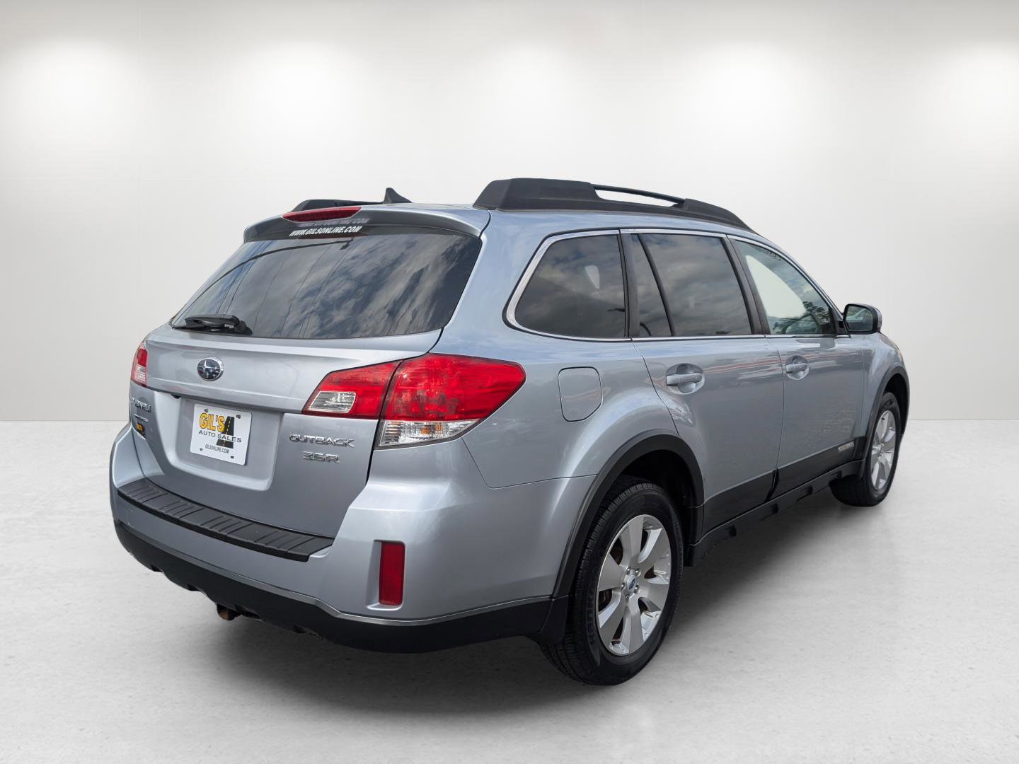Used 2012 Subaru Outback 3.6R Limited w/ Moonroof Pkg image 5