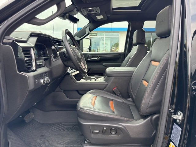 Used 2024 GMC Sierra 2500 AT4 w/ AT4 Premium Plus Package image 14