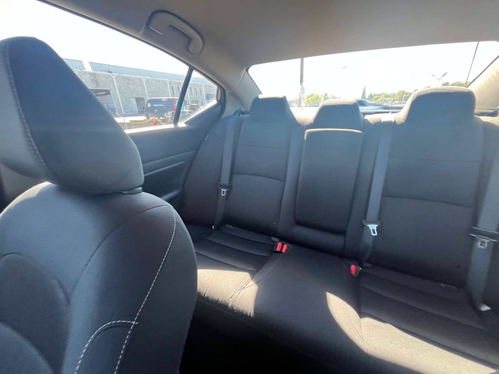 Used 2025 Nissan Altima 2.5 SV FWD image 39